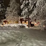 Center, Cozy And Convenient With Sauna アパート レヴィ