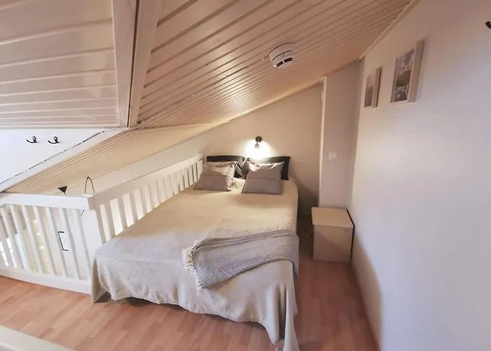 Center, Cozy And Convenient With Sauna 公寓 列维